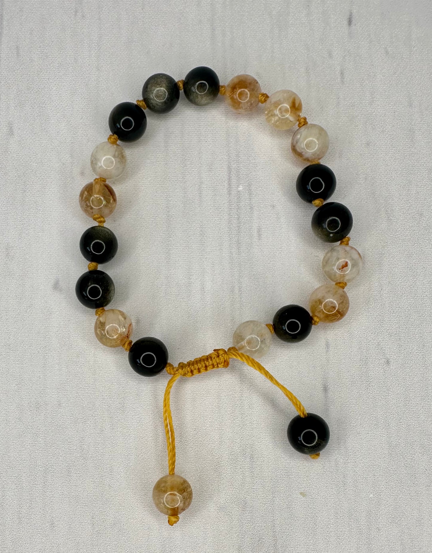 The Golden Thread Wrist Mala đź“ż
